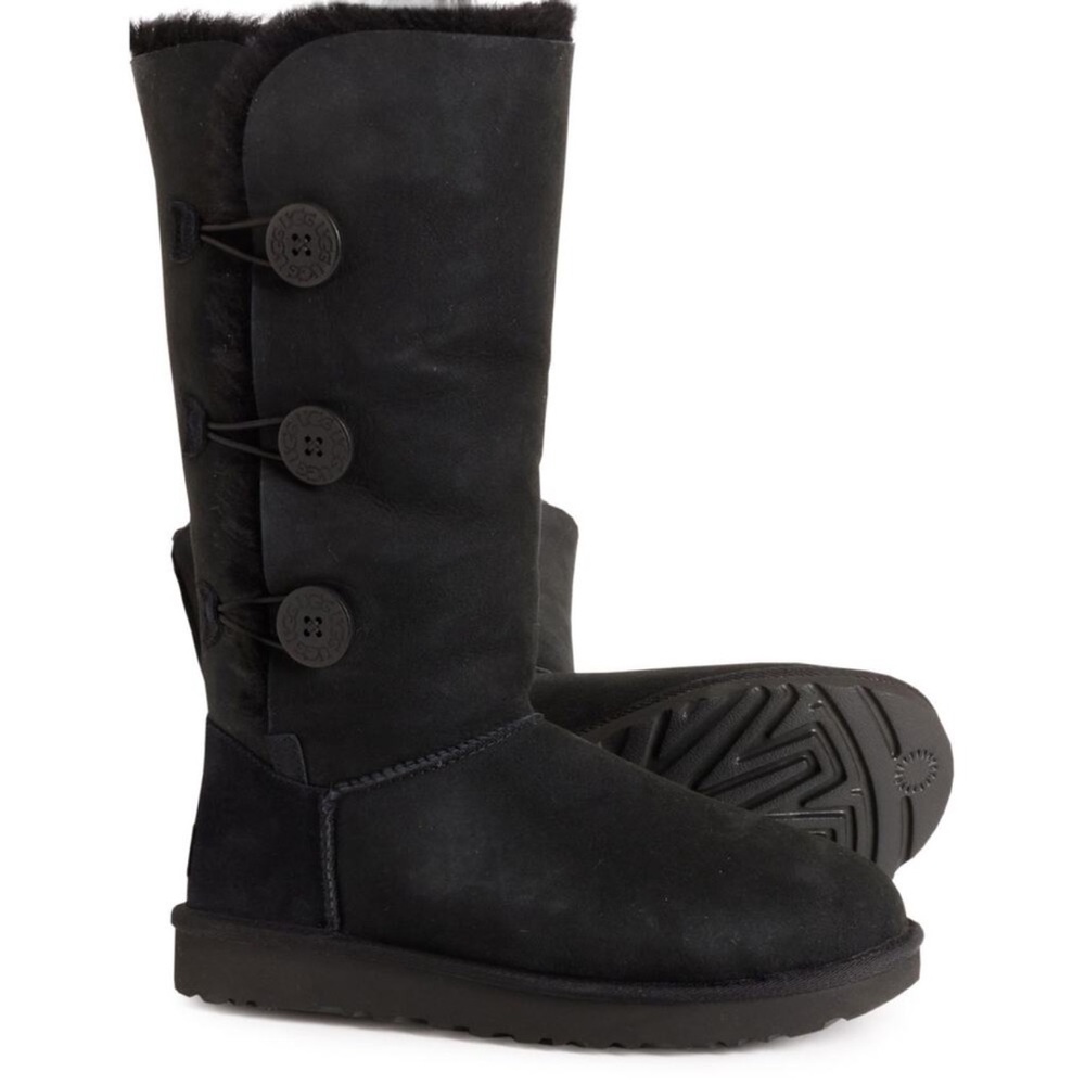 UGG Australia Women's Black Suede Bailey
Button Triplet Il Tall Boots 5 NEW